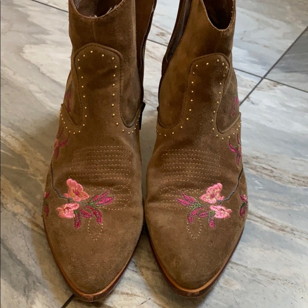 Ash brown booties Witt flowers